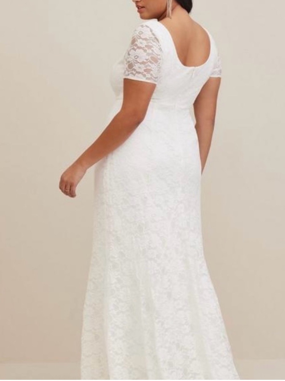 Ivory Lace Short Sleeve Fit & Flare Wedding Dress *NWT* - Picture 2 of 5
